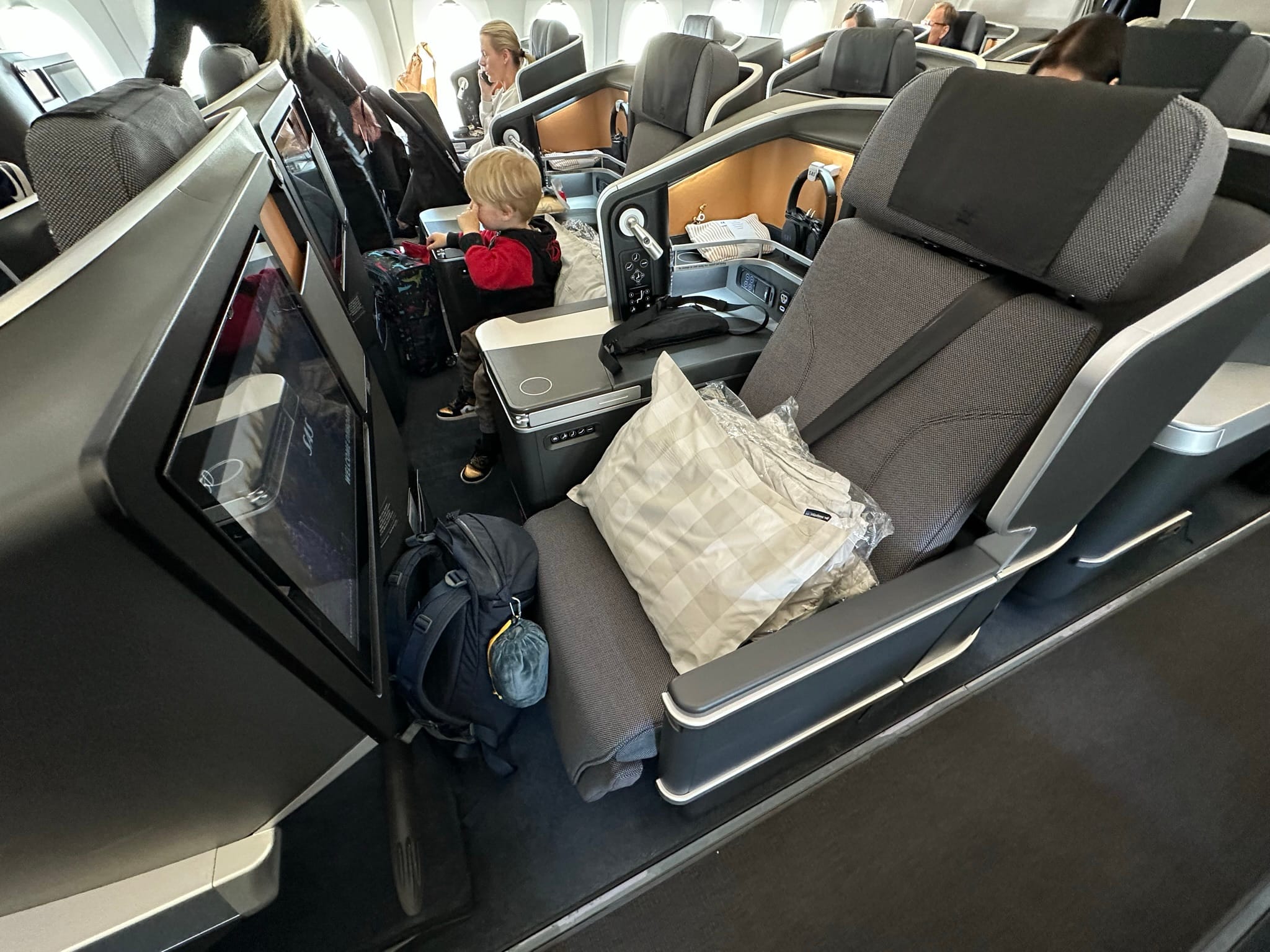 Flying SAS Business Class: Comfort at 35,000 Feet